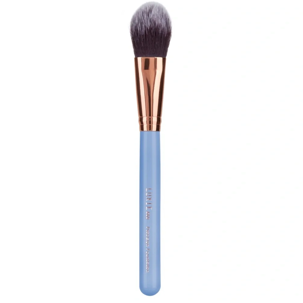 LUXIE Beauty 660 Makeup Precision Foundation Brush NWT